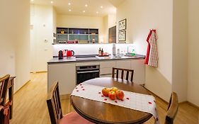 La Casa Colorata - Flats In Milan - Bocconi